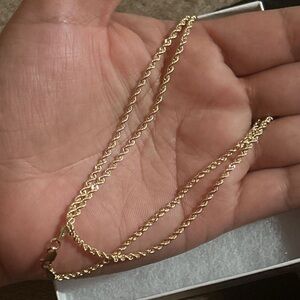 10k Gold Necklace with Pendant